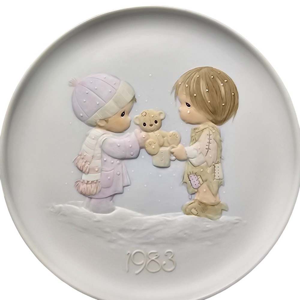 Precious Moments 1983 Annual Plate Sharing the Good News Together Porcelain 1983